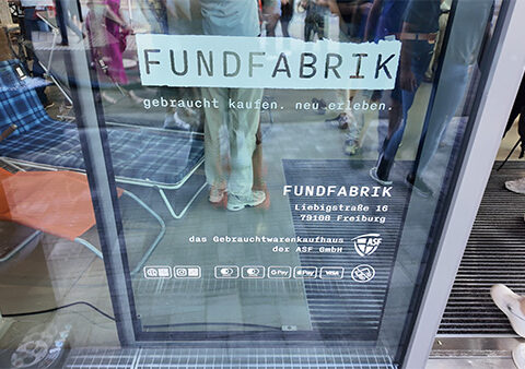Super-Recyclingkaufhaus „Fundfabrik“ im Video